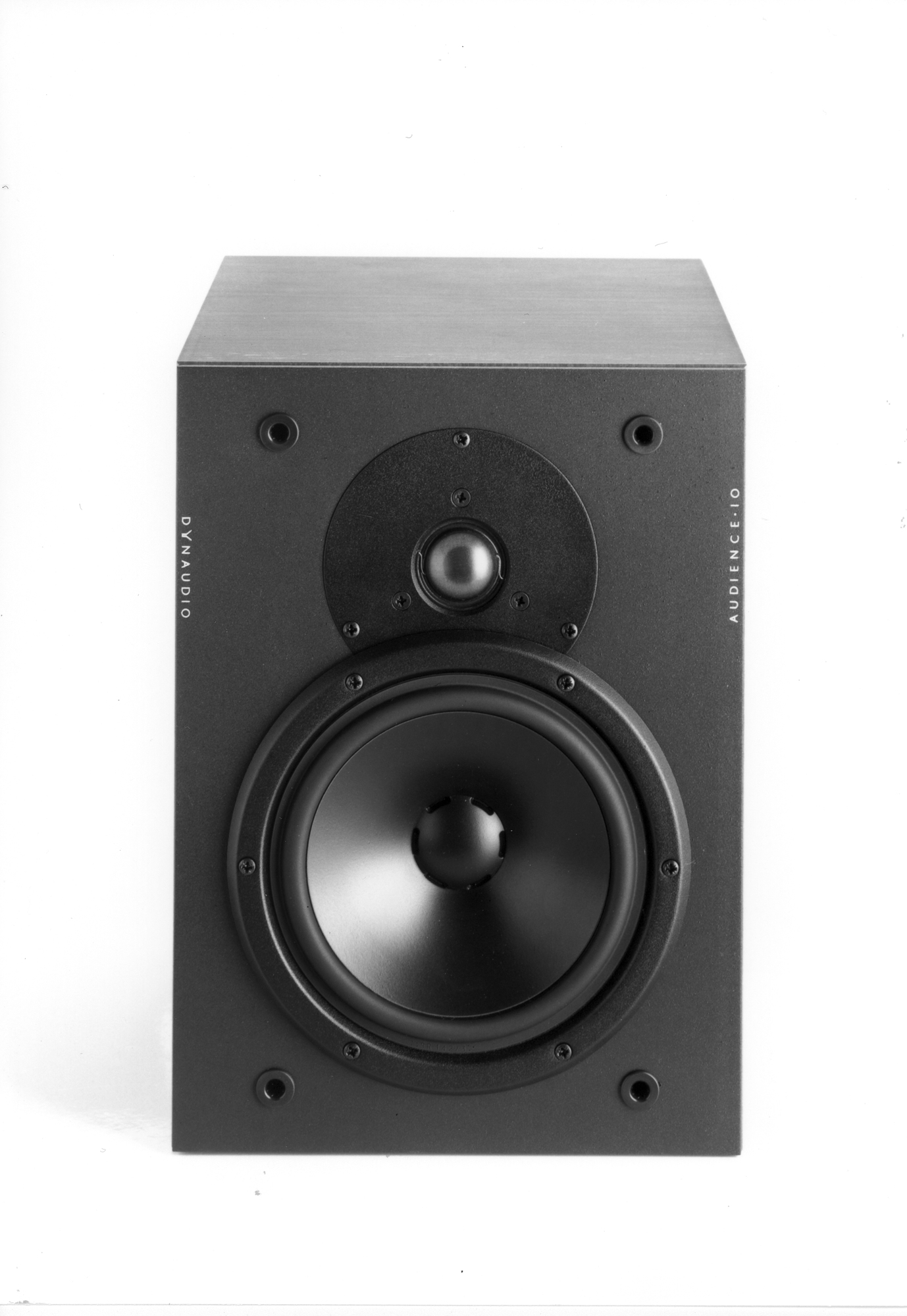 DYNAUDIO製　Audience42スピーカー Audience 42 W | Bookshelf | Advanced performance
